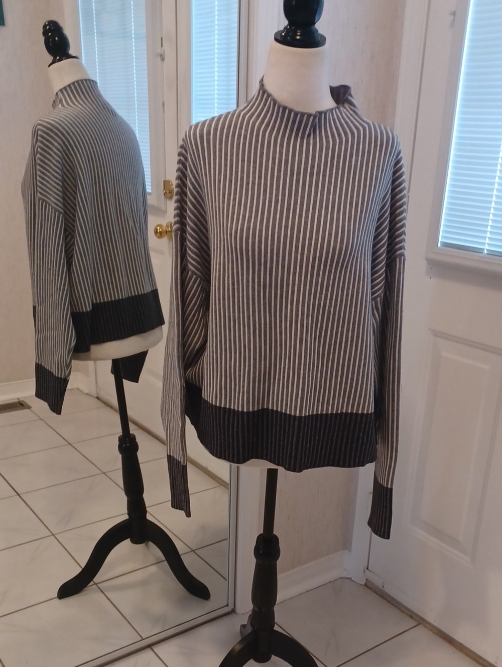 4/$80 Striped Mock Neck Sweater In Gray, White & Black - Size XL
